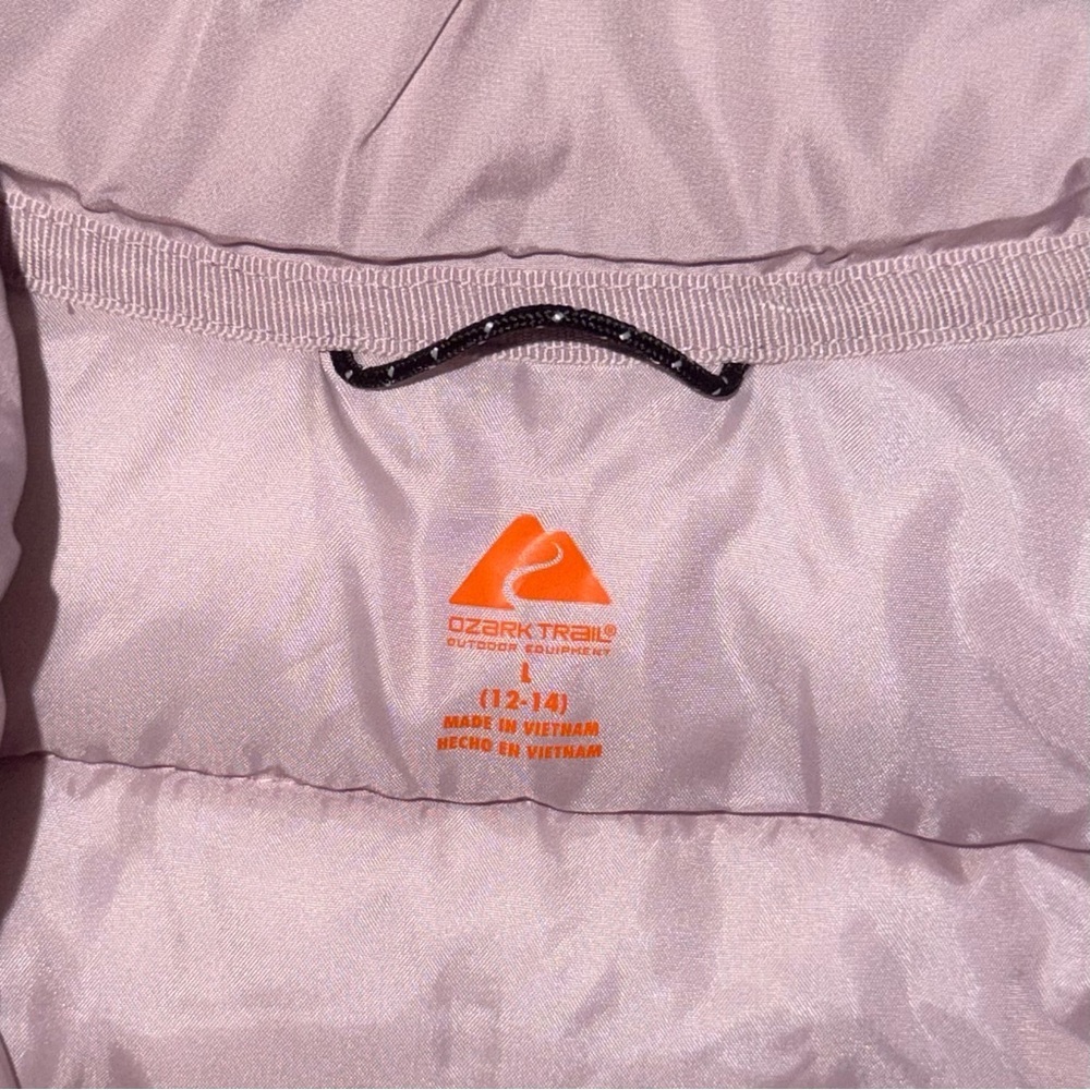 Ozark Trail Women's Core Puffer Vest Large 12-14 Mauve Pink Quilted Zip Front - Picture 3 of 8